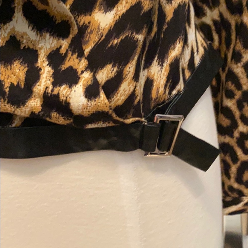 Leopard top - Picture 2 of 3